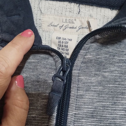 Hooded sweatshirt like new for 8 years old, gray