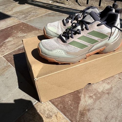Adidas Terrex sneakers like new, size 39.5, beige