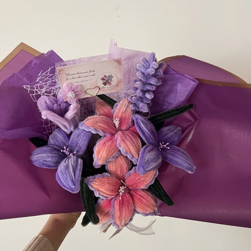 Purple Fairy Bouquet with 6 Flowers in Pink and Purple Shades