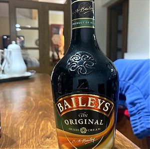 Μπουκάλι σφαγισμενο baileys παλιό