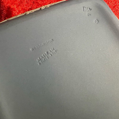 Wedgwood Jasperware porcelain box like new