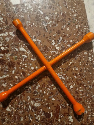 Bolt wrench cross used, iron with sizes 17,19,20,22