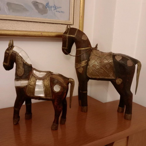Wooden ebony horses with brass like new, vintage set of 3