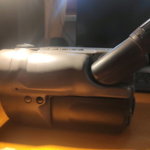 Canon UC-X10 Hi8 βιντεοκάμερα σαν καινούργιο με αξεσουάρ