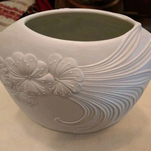 Kaiser vase signed by M. Frey, W. Germany, matte porcelain