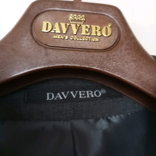 Davvero Dark Gray Suit classic fit size L/46 like new