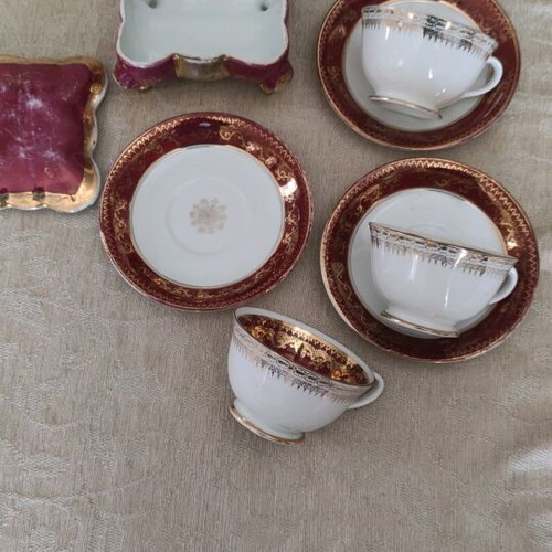 Tea cups with saucers and chocolate pot like new