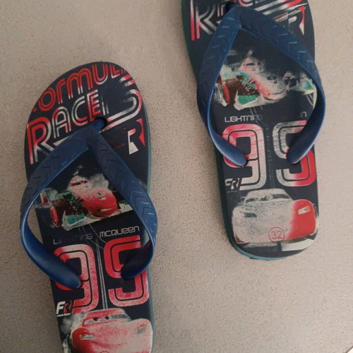 Children's flip-flop sandals used, size 32, blue with Formula Race design