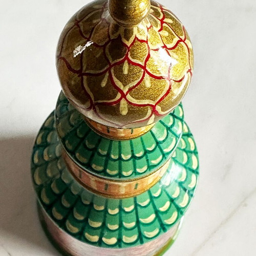 Russian wooden jewelry box church hand-painted 1997 like new