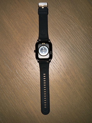 Smartwatch like new with charger