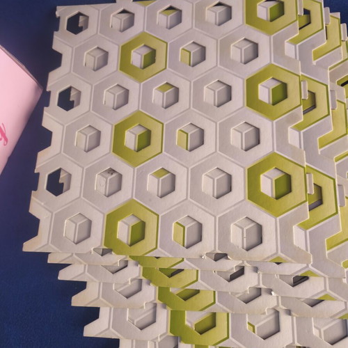Gravitrax game with tracks