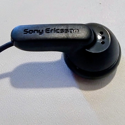 Sony Ericsson HPM-60 Earbuds new, Fast Port vintage headset