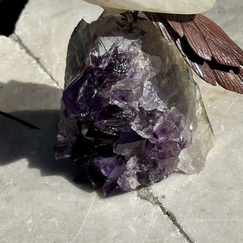 Handmade parrot from quartz on raw amethyst used, 20x15 cm