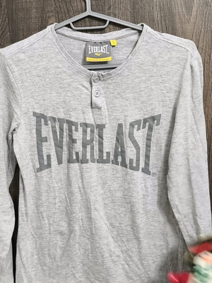 Everlast men's gray blouse like new, size S