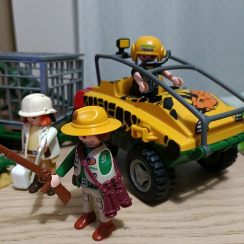 Playmobil Amphibious vehicle used with extras 4175