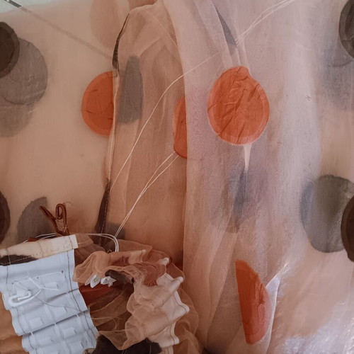 Curtain set of 2 with polka dot pattern