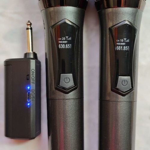 UHF Wireless Microphones with Receiver, 2 Pieces, New, Rechargeable