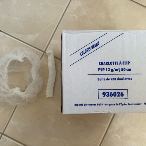Disposable white caps, box of 200 pieces