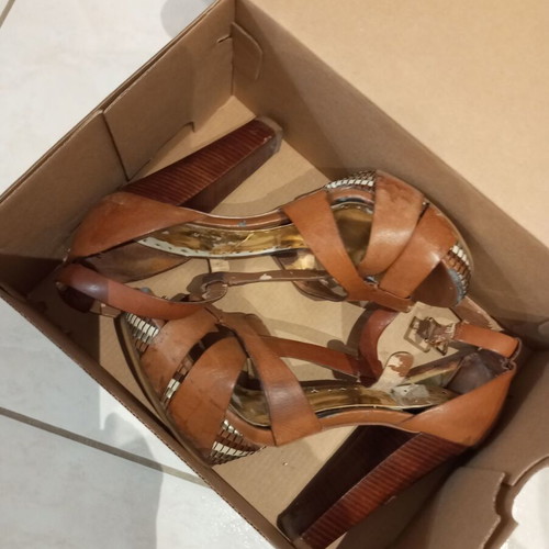 BCBG Leather High-Heeled Sandals used, size 37, beige