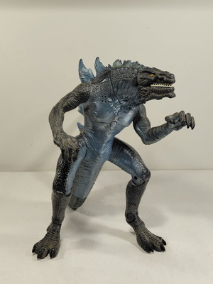 Godzilla Trendmasters 1998 vintage figure used with sound and movement