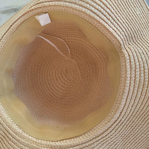 Beige women's hat used, size 57-58 large