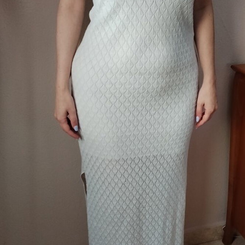 Stradivarius white knitted maxi dress with side slit, like new