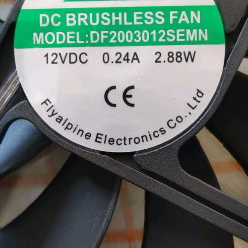 Computer cooling fan new with 3 connectors