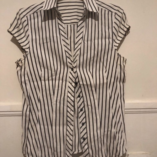 Zara striped sleeveless shirt like new, white and gray