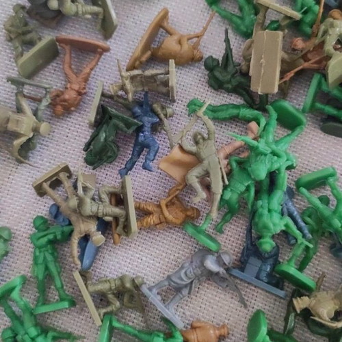 Soldier figures, approx. 120, 2 cm height