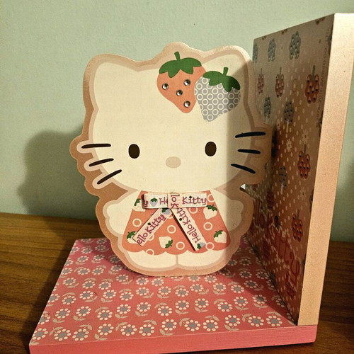 Hello Kitty bookends set like new, wooden in pastel and fuchsia shades