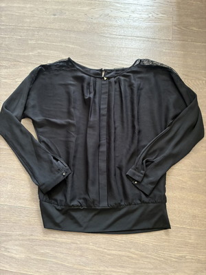 Guess blouse, black, size M or L