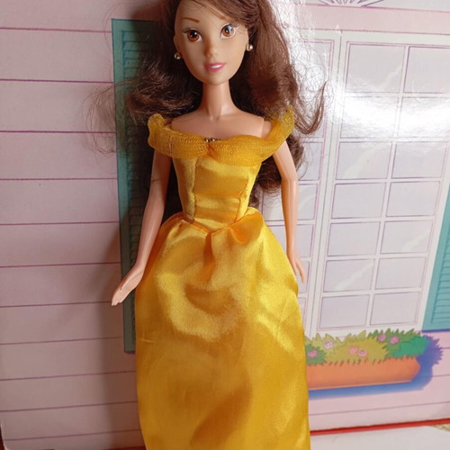 Disney Queens dolls used with character