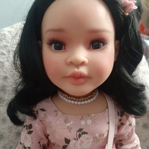 Paola Reina doll with joints, like new, vanilla scent, 58 cm, with bag gift