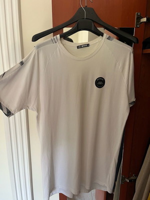 No shame T-shirt XL like new, summer wear