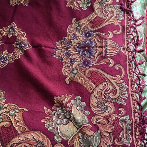 Vintage Jacquard Brocade Tablecloth 1940-1950 like new