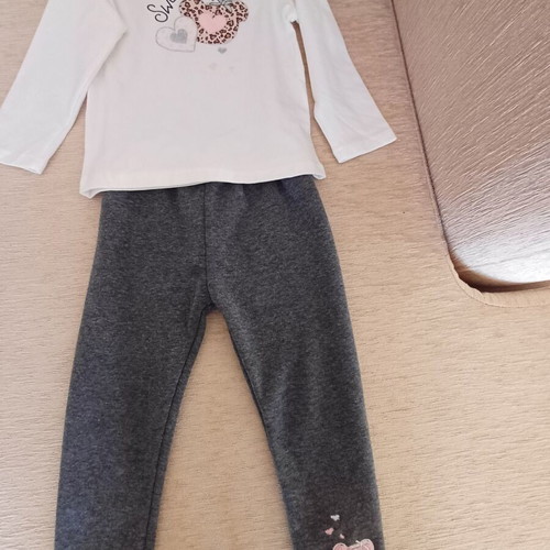 Sweet Baby set with fleece pants, blouse and faux fur jacket for 3-year-old girl like new