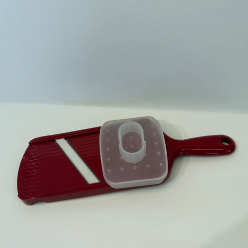 Kyocera red cutter with ceramic blade like new