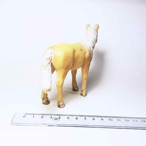 Palomino horse plastic figure used, Simba