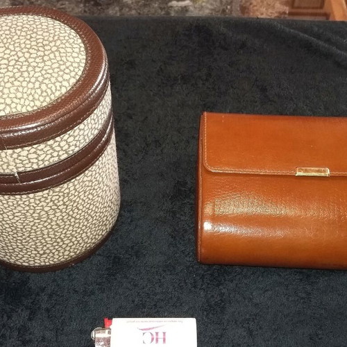 Shoe polishing set used, 2 pieces