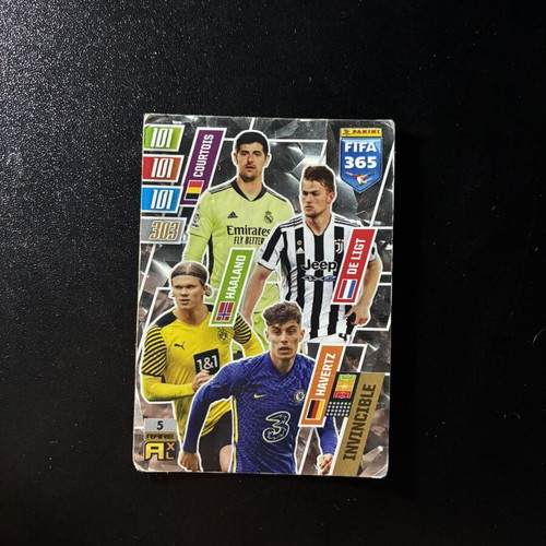 Panini FIFA 365 Adrenalyn XL 2022 Invincible Rare #5 trading card used