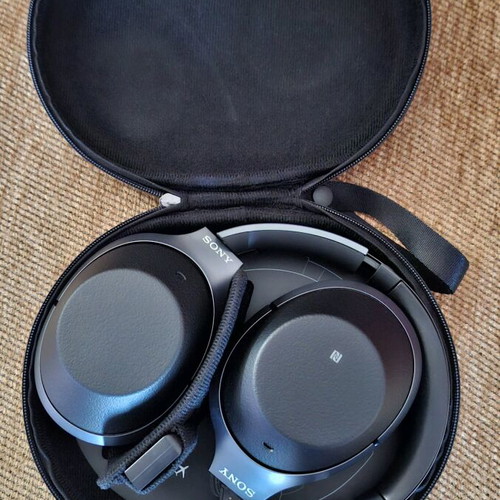 Sony WH-1000XM2 ακουστικά over-ear σαν καινούργια με ANC