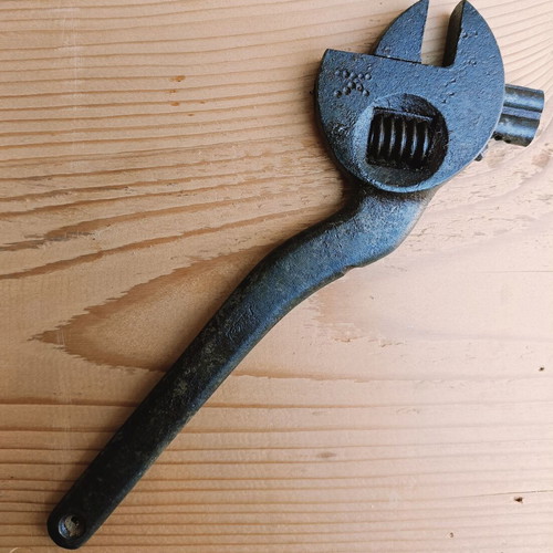 Adjustable wrench old type for cart screws like new