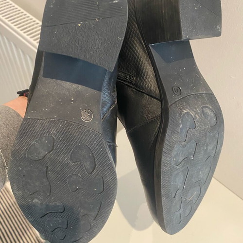 Commanchero No41 ankle boots like new, black