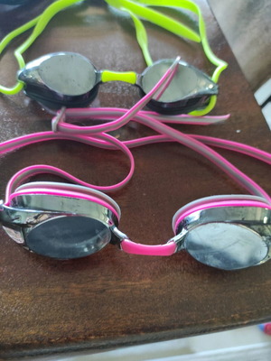 Arena swimming goggles used, adult and child sizes