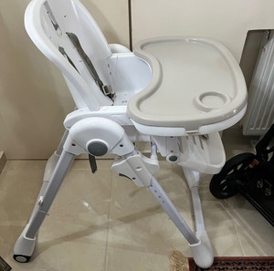 Καρεκλάκι φαγητού για μωρά