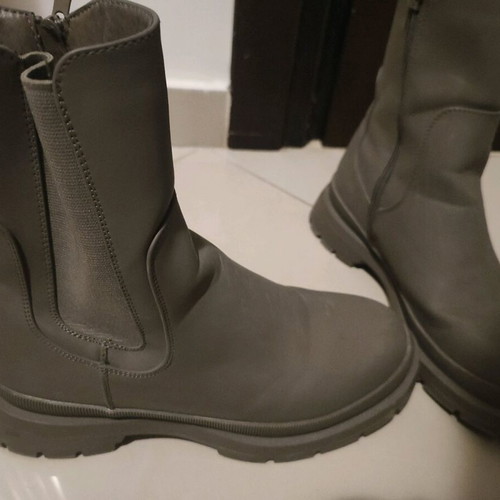 Luigi women's waterproof ankle boots like new, size 39