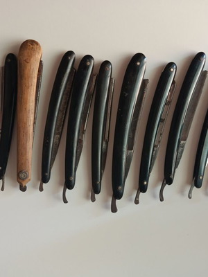 Vintage straight razors, set of 13