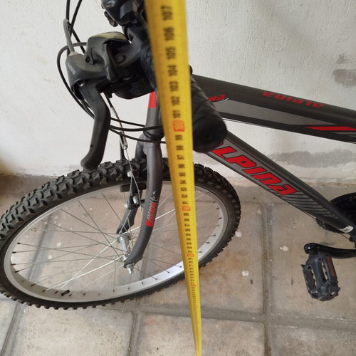 Alpina Alpha Mountain Bike like new, 24 inch, 21-speed Shimano
