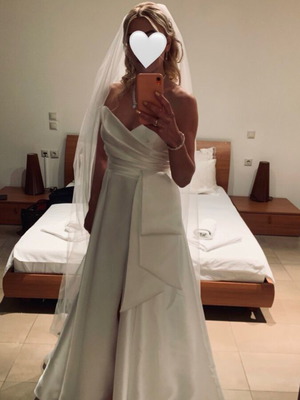 Wedding dress, elegant modern design, size M / 38 / 10
