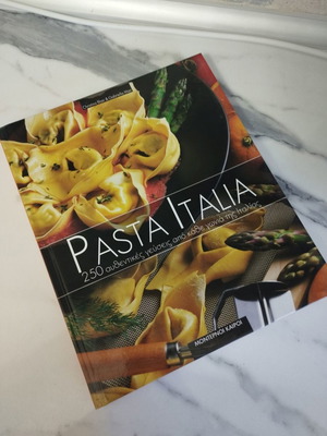 Pasta Italia cookbook new